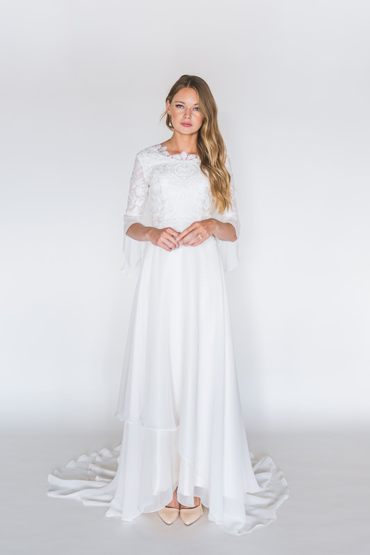 Modest wedding dress - Amelia